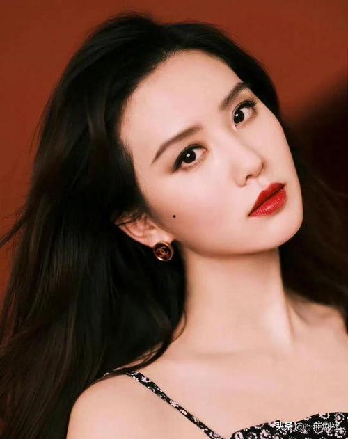 娱乐吃瓜女明星找男艺人